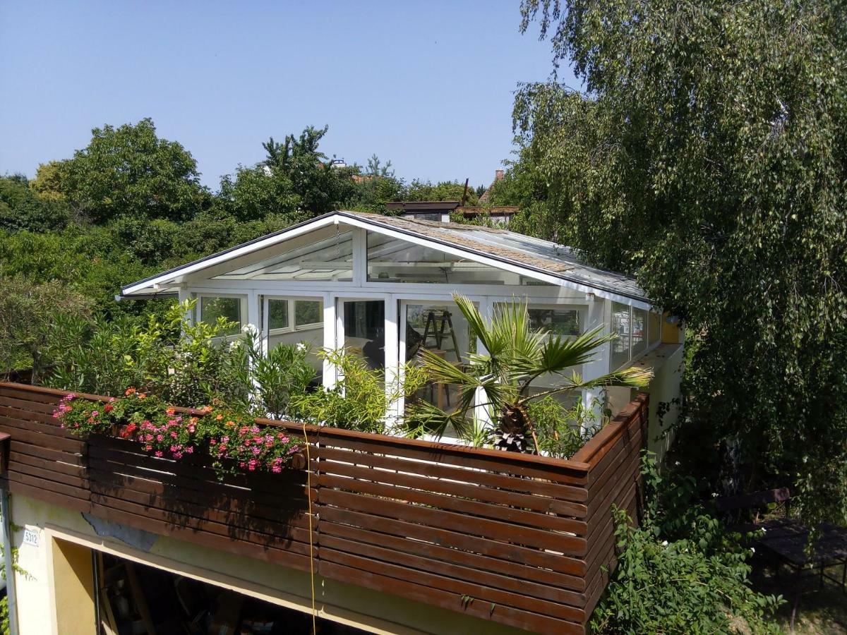 Greenhouse Just 15 Min From The Old Town Bratislava Exterior foto